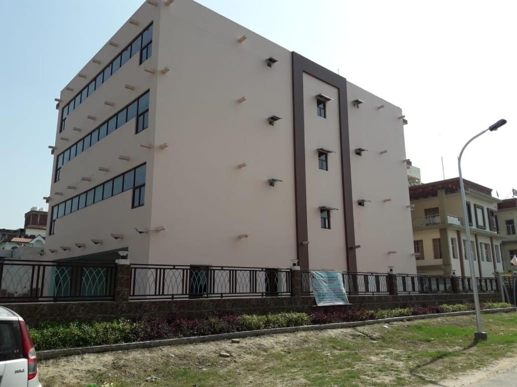 Yog Bhawan Aparthotel Greater Noida Kültér fotó